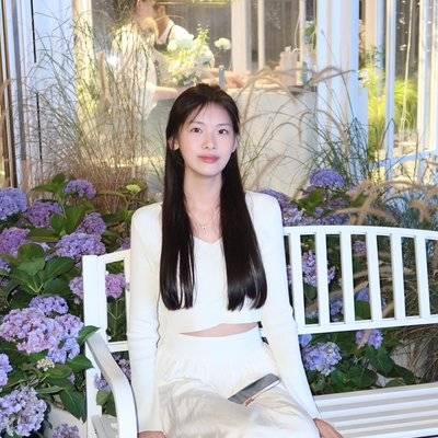 黑白模特