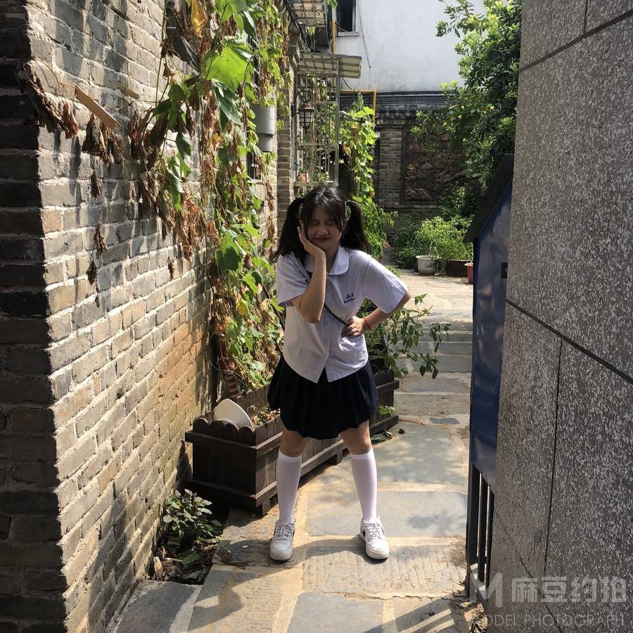 校园模特