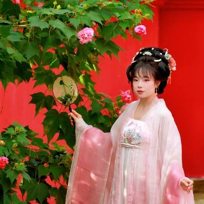 汉服模特