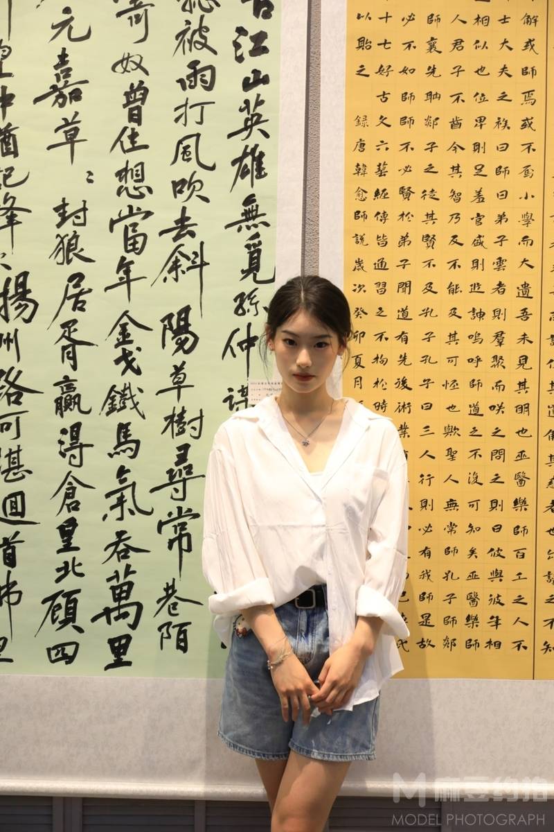 校园模特