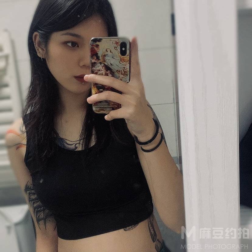 暗黑模特