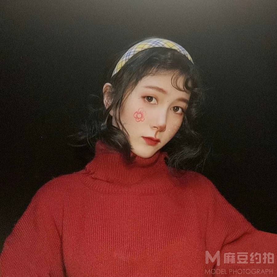 情绪模特