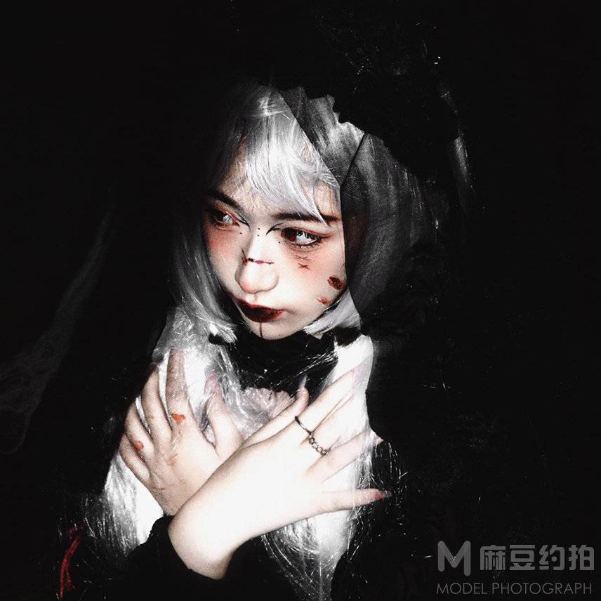 暗黑模特
