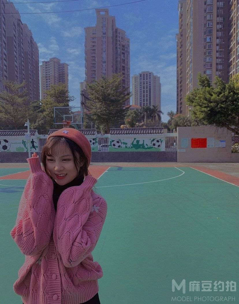 校园模特
