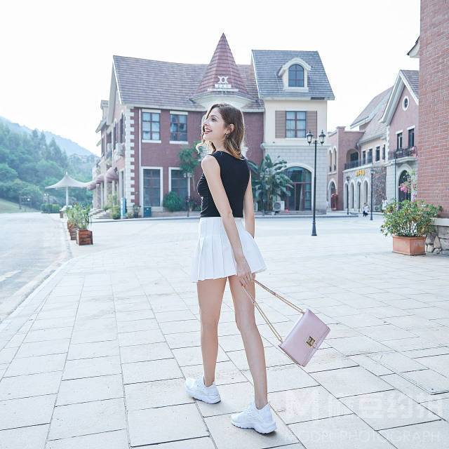 校园模特