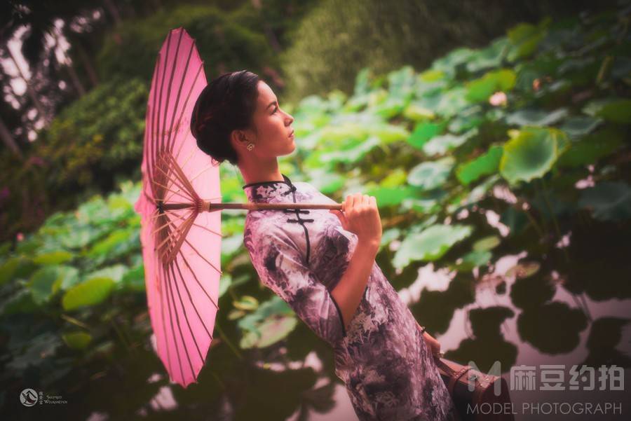 妆容模特