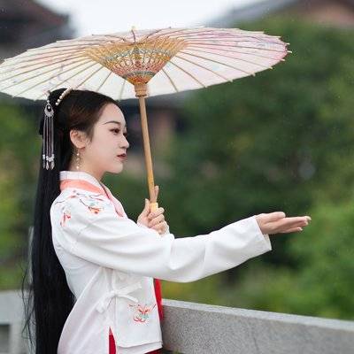 汉服模特