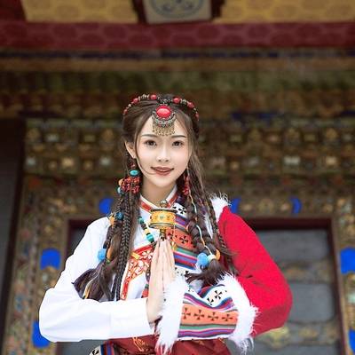 汉服模特