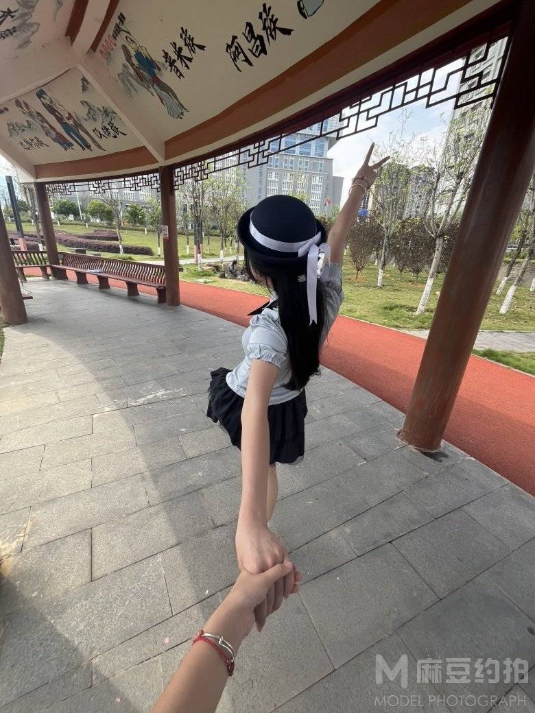 校园模特