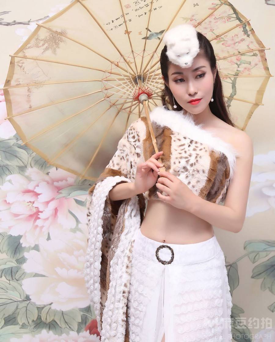 妆容模特