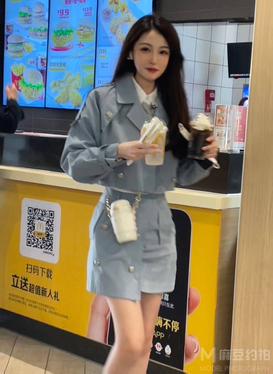 妆容模特