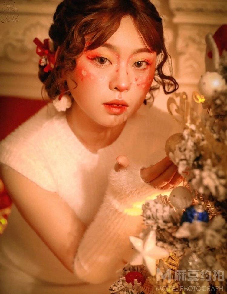 妆容模特