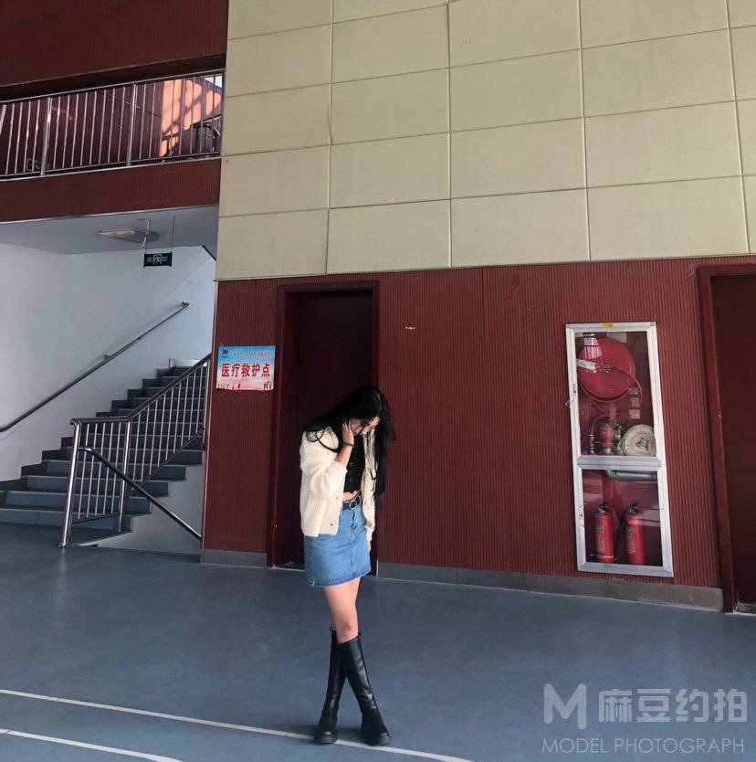 校园模特