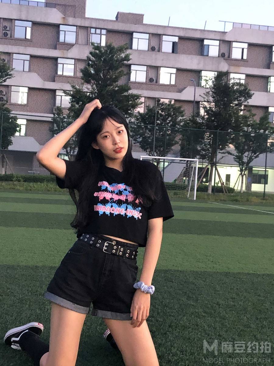 校园模特