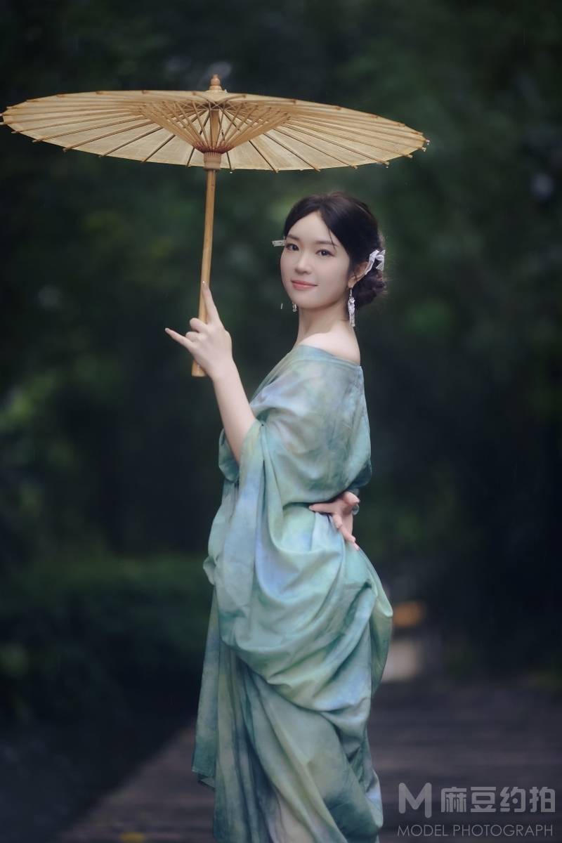 清新模特