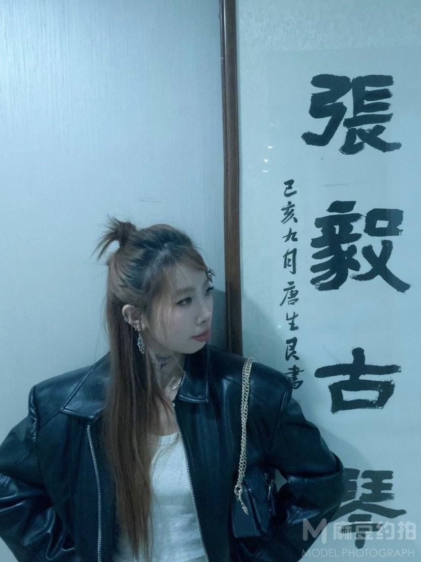 胶片模特