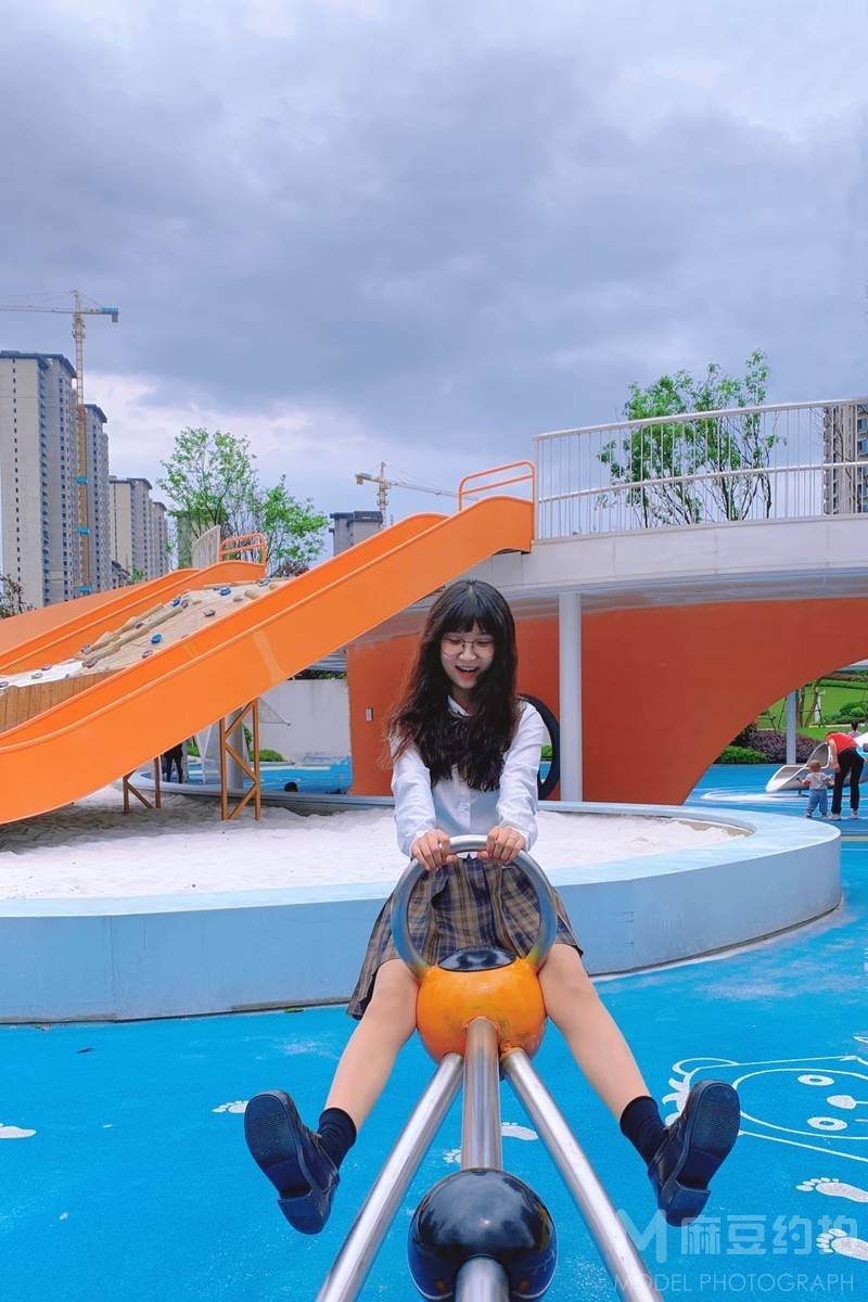 校园模特