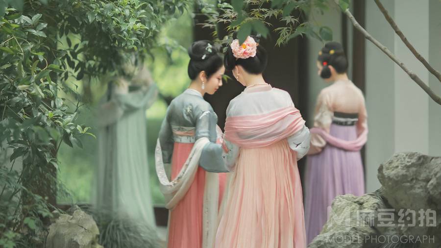 汉服模特