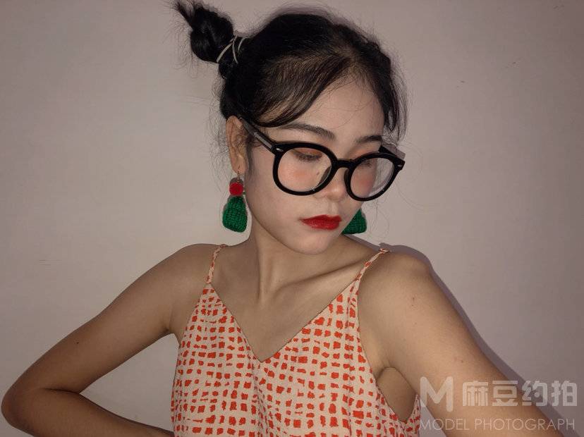 胶片模特