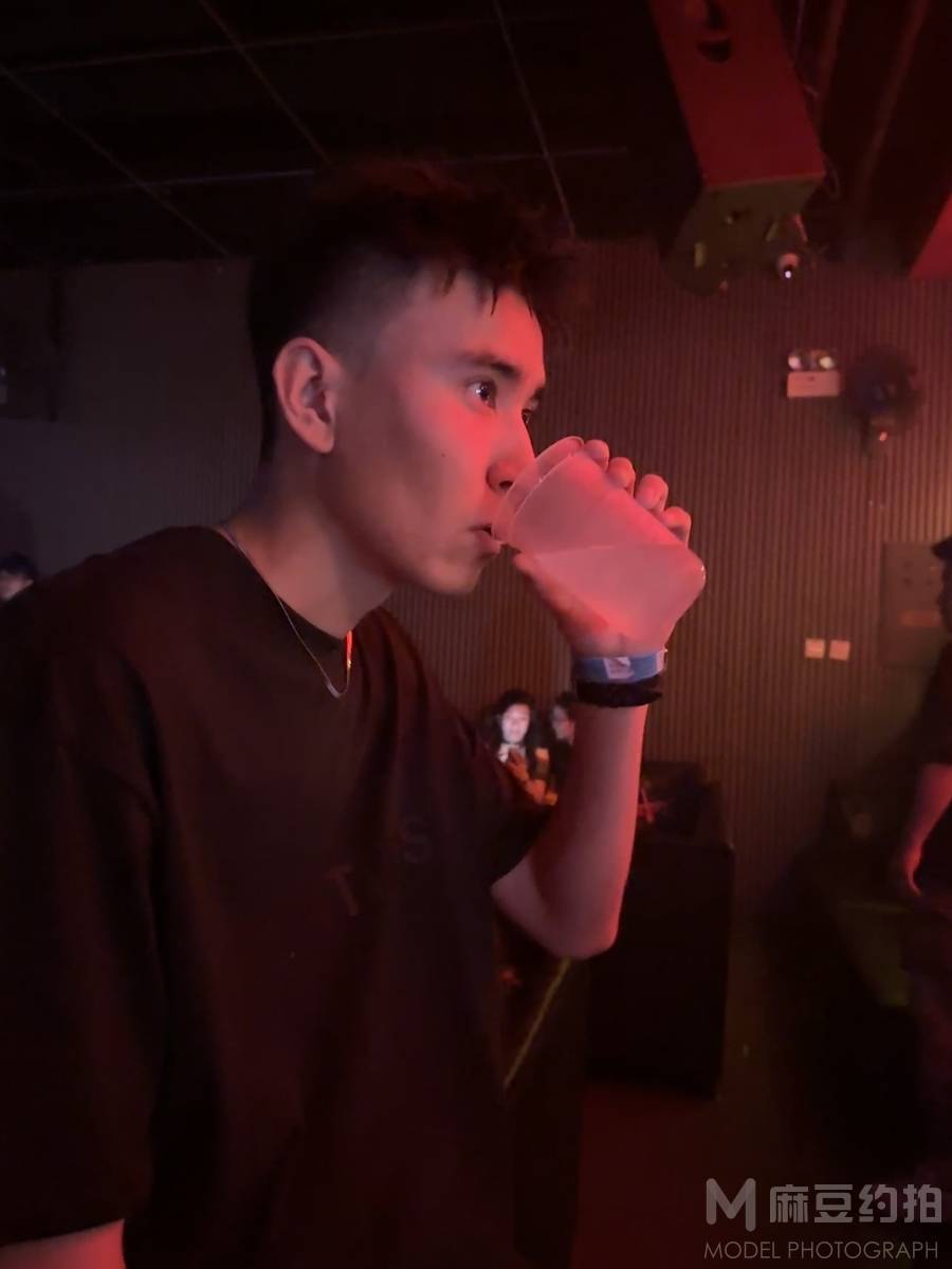 纪实模特