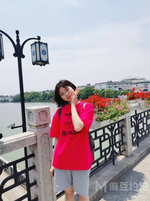 校园模特