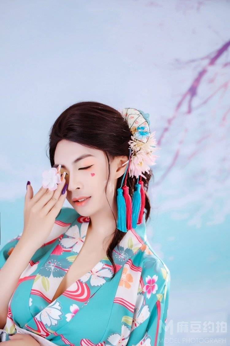 和服模特