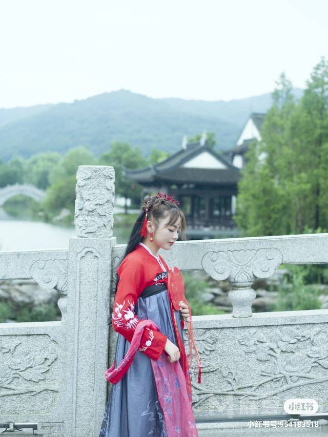 汉服模特
