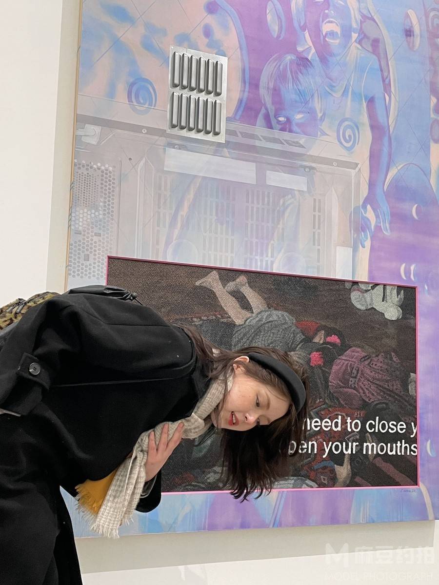 情绪模特