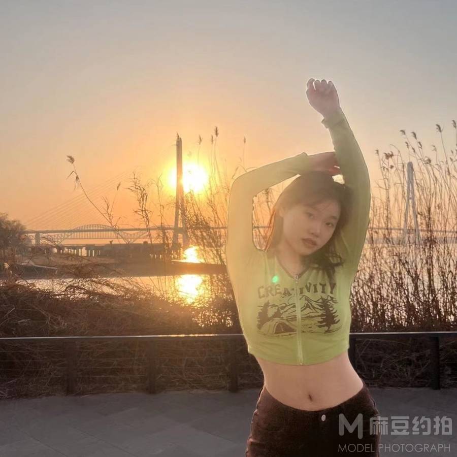 胶片模特