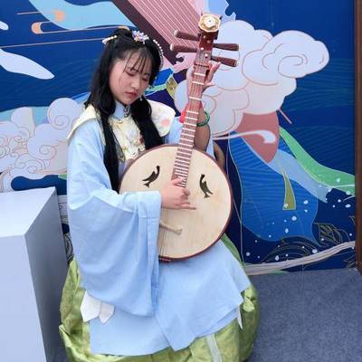 汉服模特