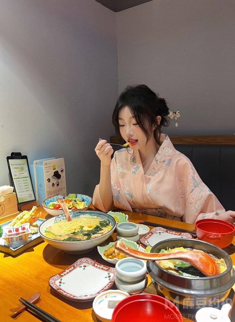 日系模特
