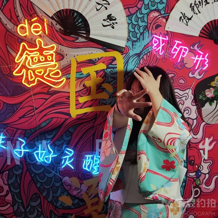 清新模特