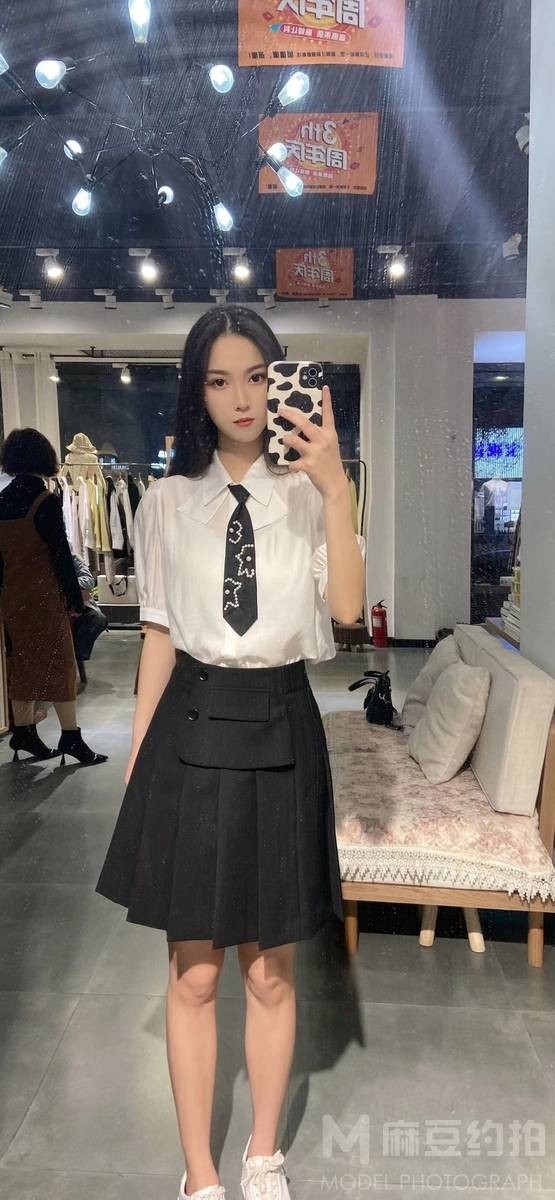 清新模特