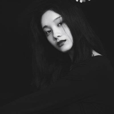 黑白模特