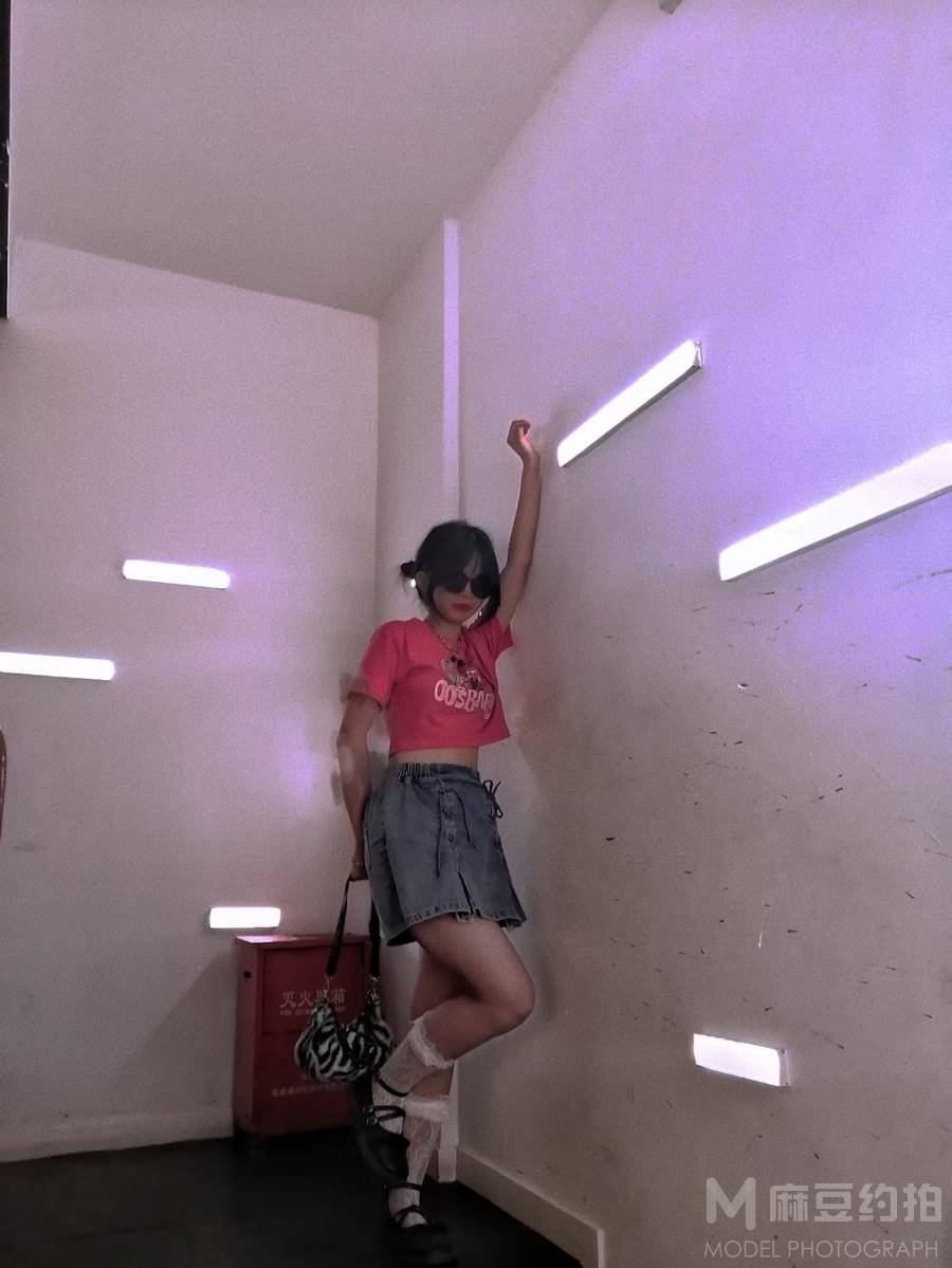 胶片模特