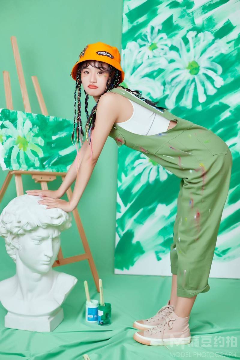 校园模特