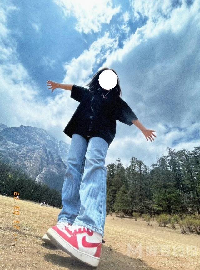 清新模特
