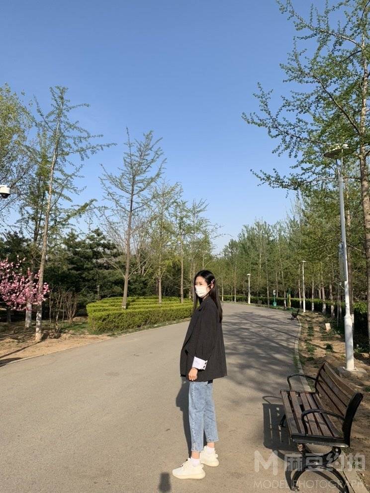 校园模特