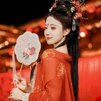 汉服模特