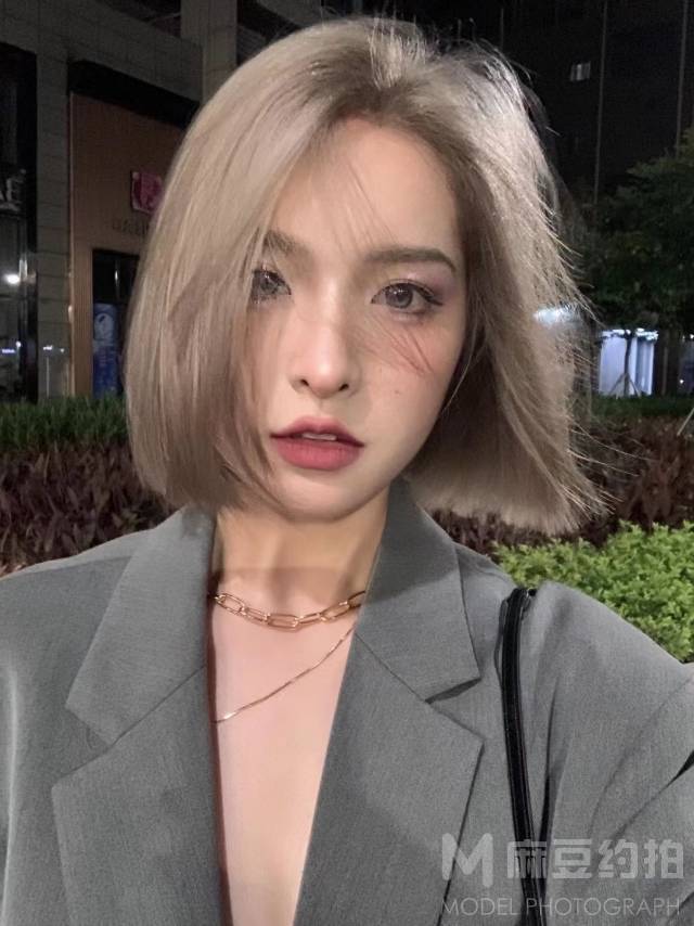 商务模特