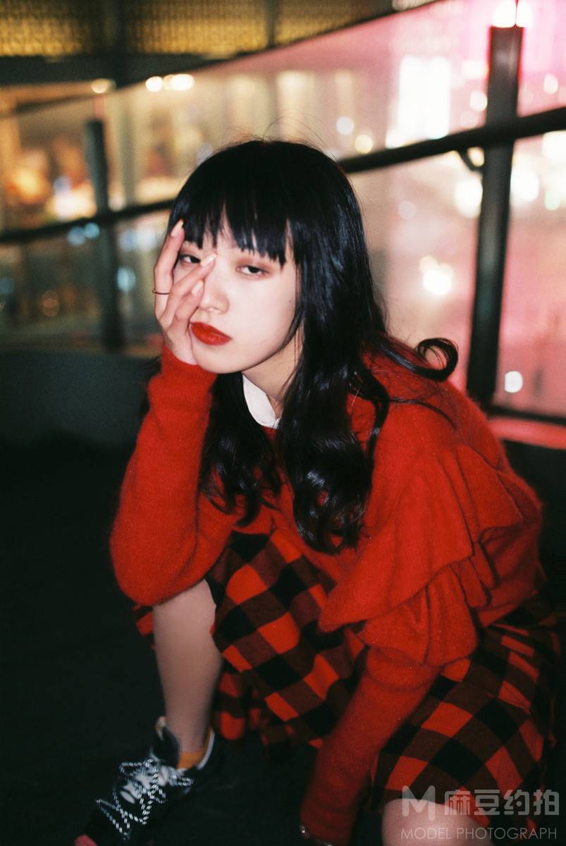 情绪模特