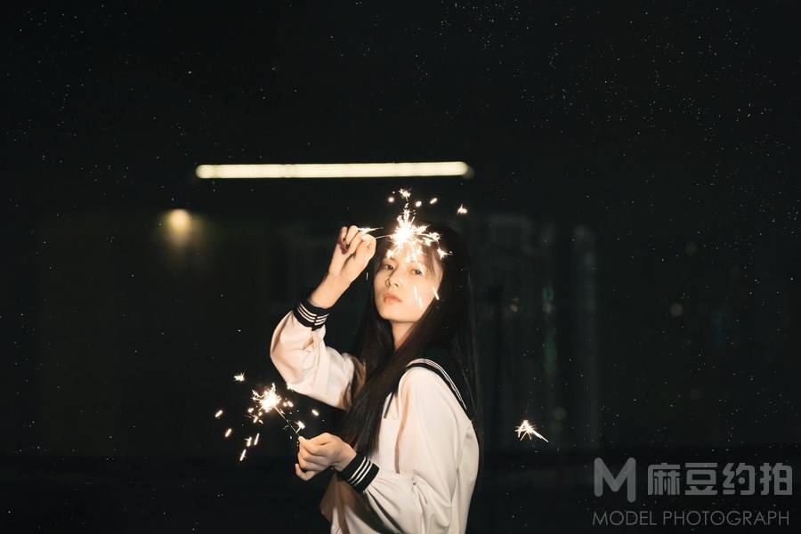 夜景模特