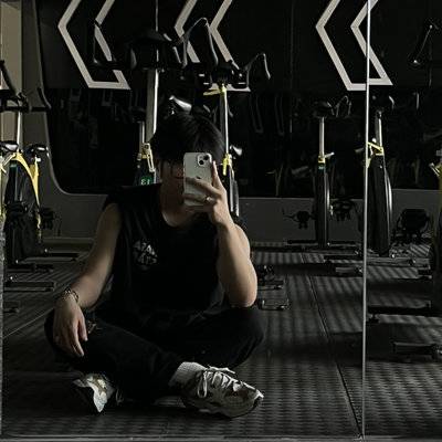 黑白模特