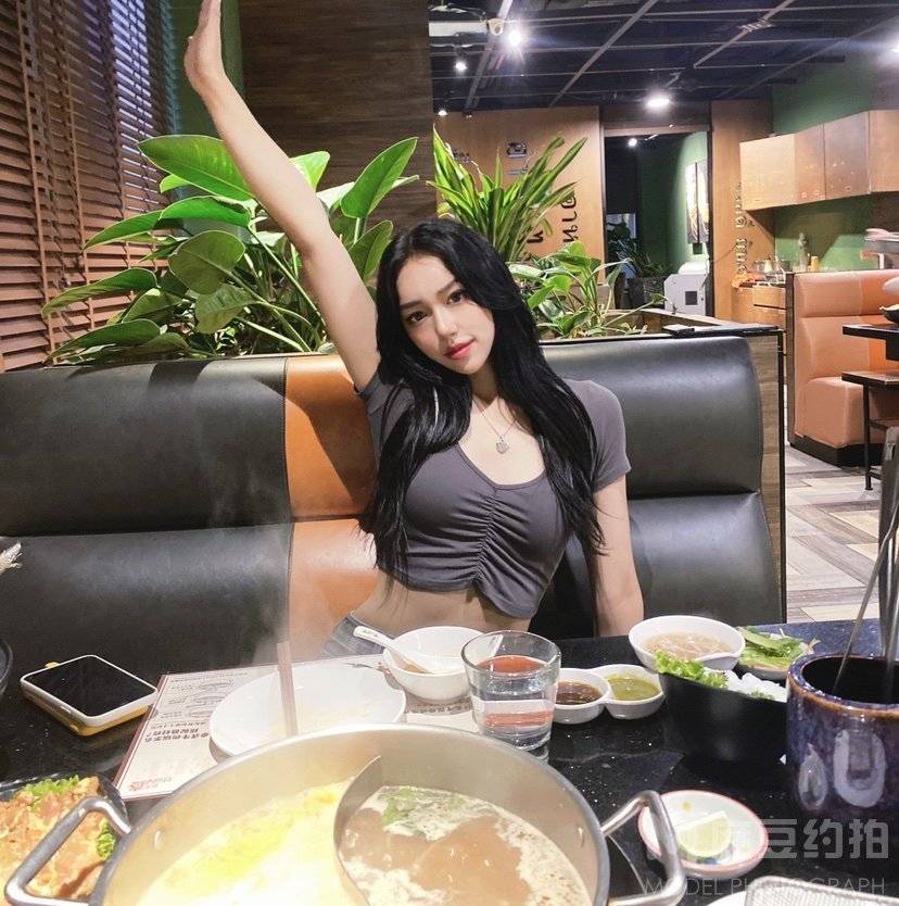 纪实模特