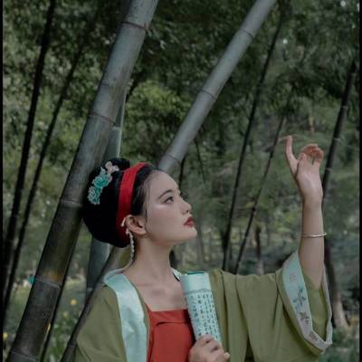 汉服模特