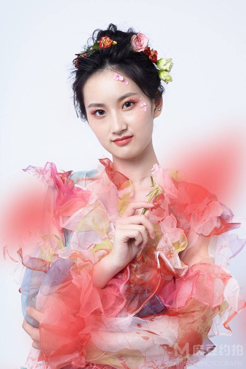 妆容模特