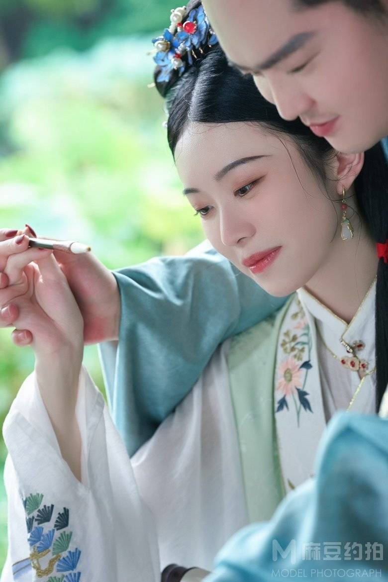 汉服模特