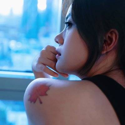 情绪模特