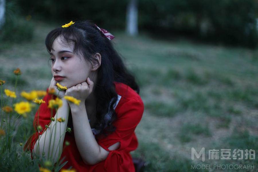情绪模特