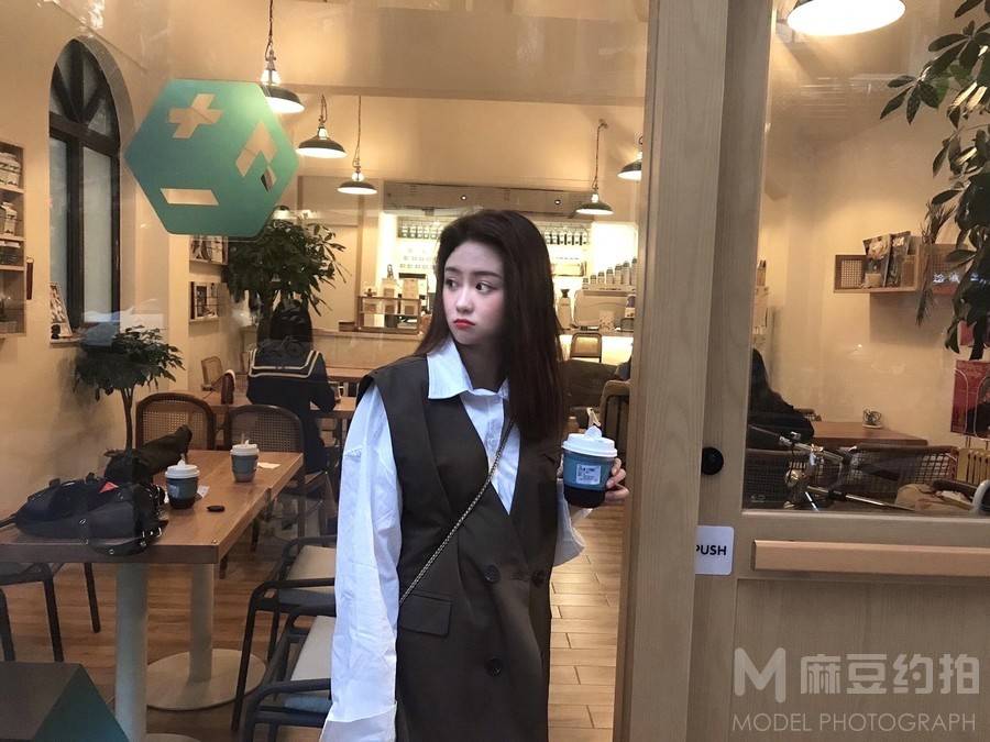 校园模特